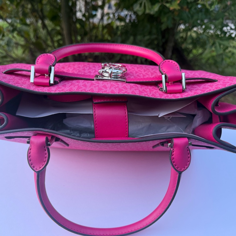 Michael Kors Purse and Wallet Hamilton Medium Satchel Dragon Fruit with Wallet - Picture 4 of 12
